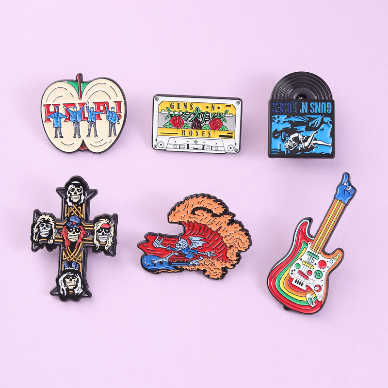 Musical Instrument Jewelry - パーソナライズされた漫画風楽器エナメルピン、ビートルズギターテープブローチ、バッグ、ラペルバッジ、ジュエリーギフト、友達へのプレゼント