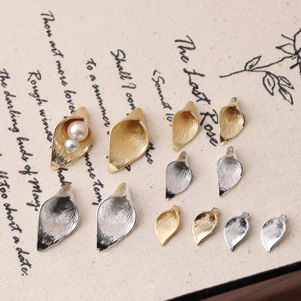 Musical Instrument Jewelry - 4 個可憐なホーン花びらフラワーチャームイヤリングジュエリー作成用品 Diy 真鍮 14 k