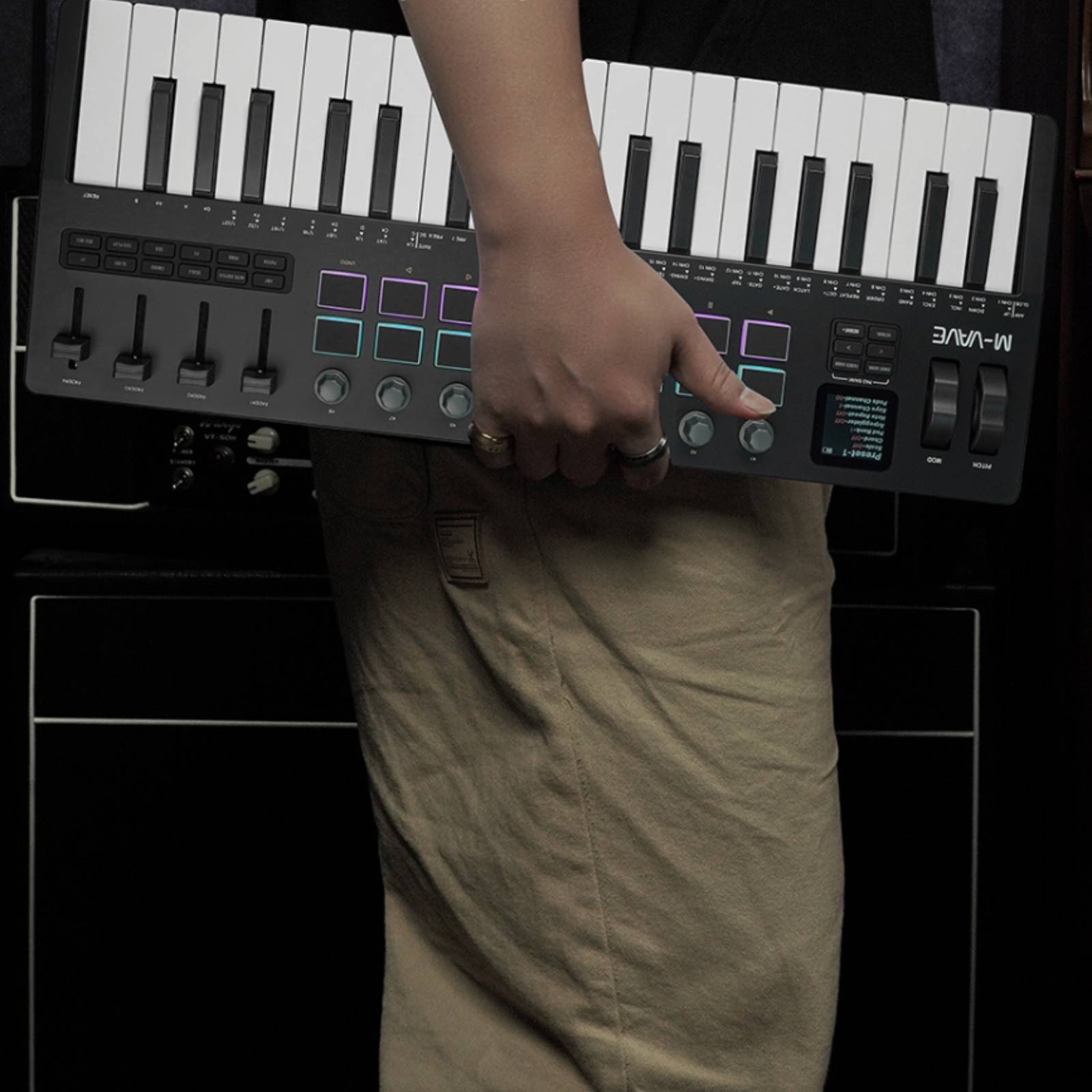 Musical Instrument Keyboard - 音源付きMIDIキーボード ポータブルMIDIキーボードコントローラー 楽器 音楽制作 ビートメーカー向けコンパクト