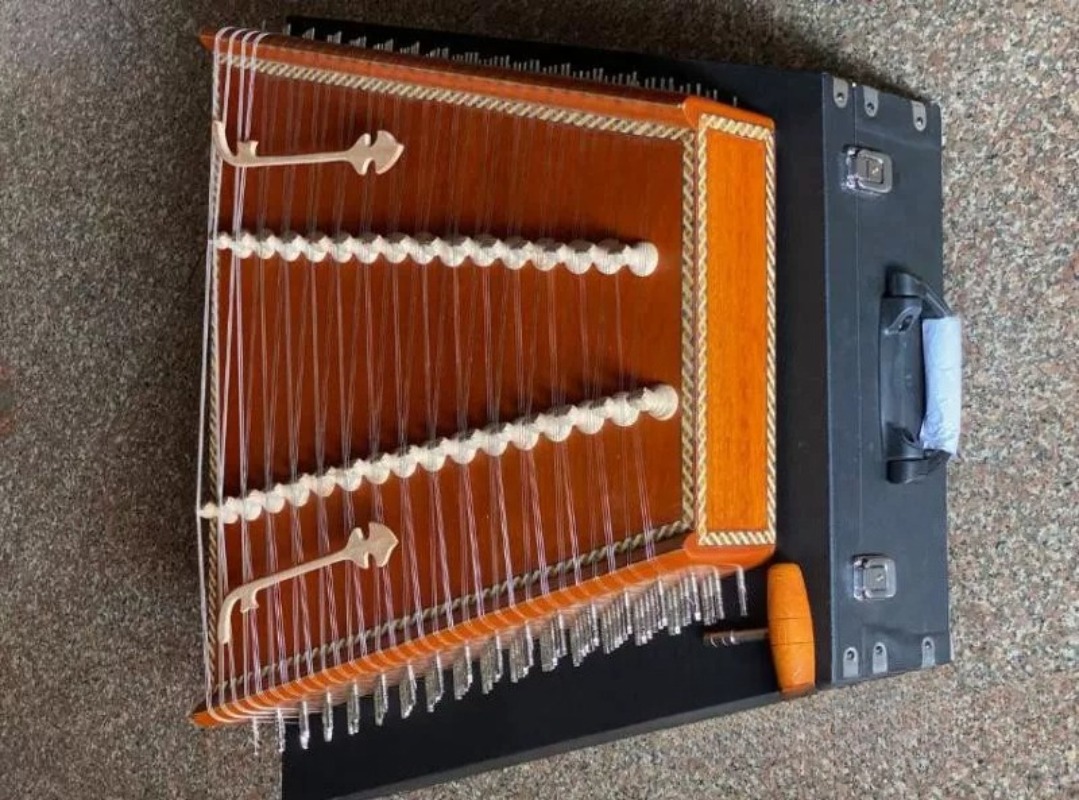 インドから輸入されたインドの楽器、ドルシマー、サントゥール、 - Musical Instrument From India のレビューと価格
