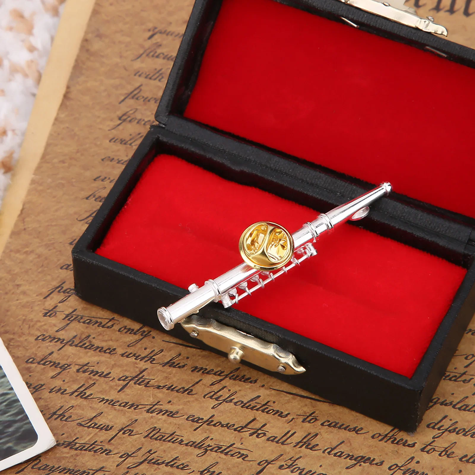 音楽シリーズ楽器ハードエナメルピンジュエリーバッジ男性女性サ - Musical Instrument Jewelry のレビューと価格