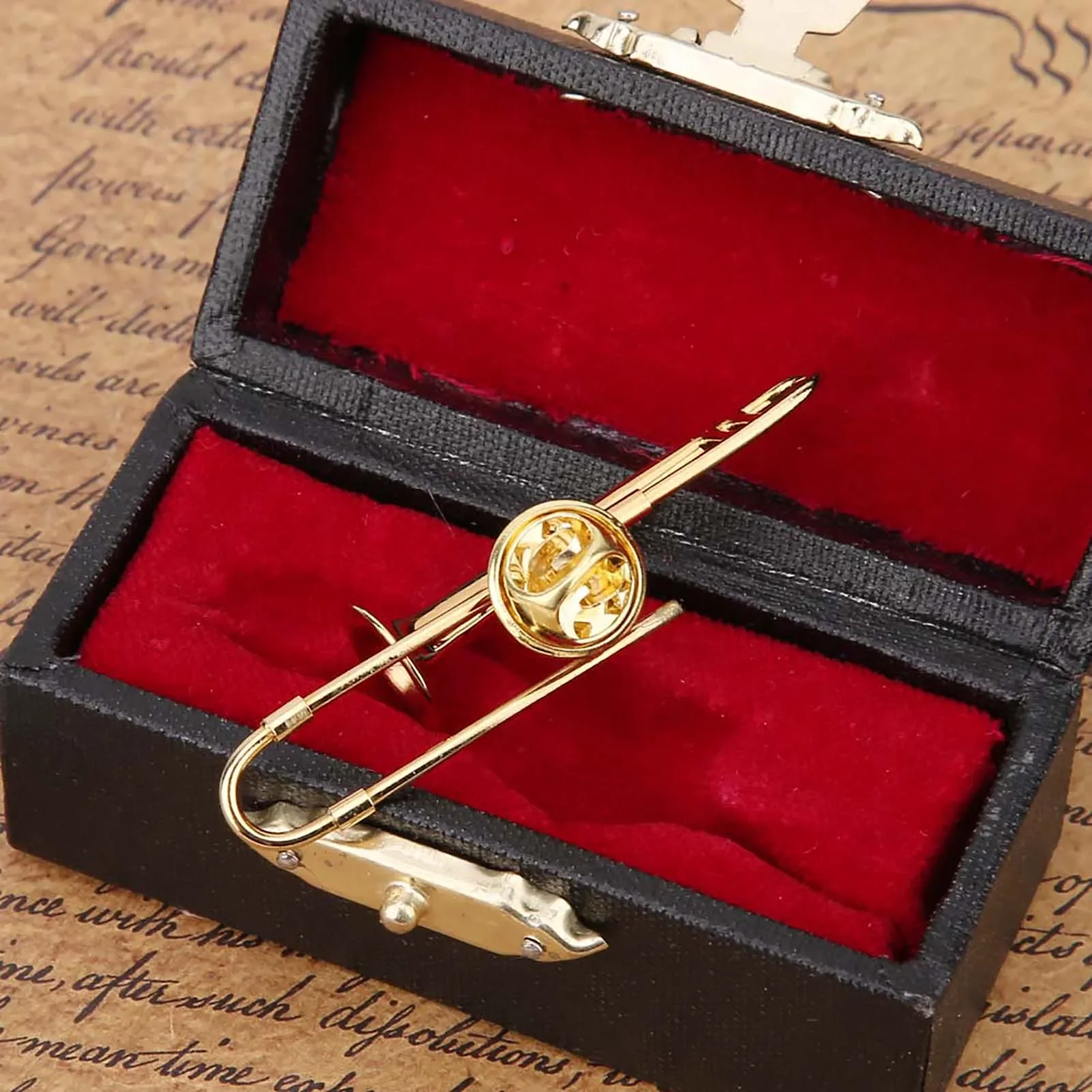 音楽シリーズ楽器ハードエナメルピンジュエリーバッジ男性女性サ - Musical Instrument Jewelry のレビューと価格
