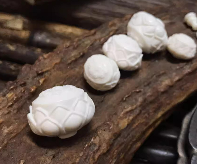 手作りチベットの角形三連ビーズ仏教祈祷グルビーズDIYジュエ - Musical Instrument Jewelry のレビューと価格